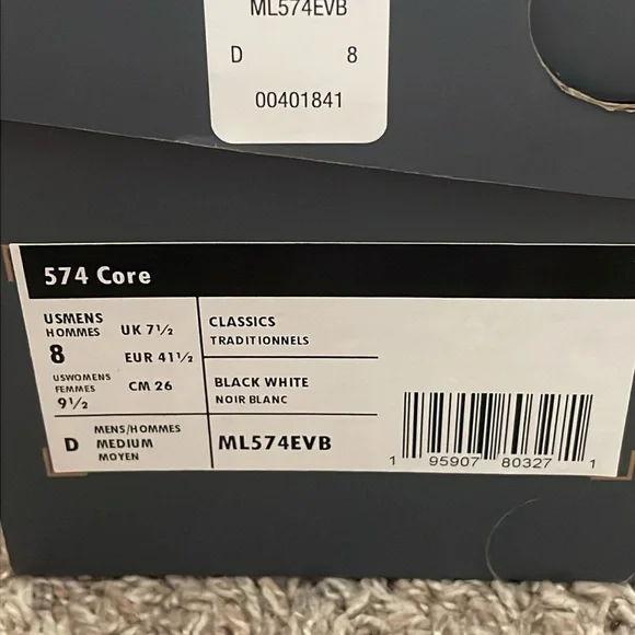 New Balance 574 Core Black White US 9.5 - Picture 6 of 6